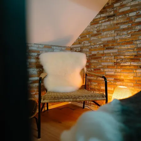 Apartment Le Pelerin Mons