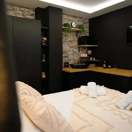 Le Pelerin Apartment Mons